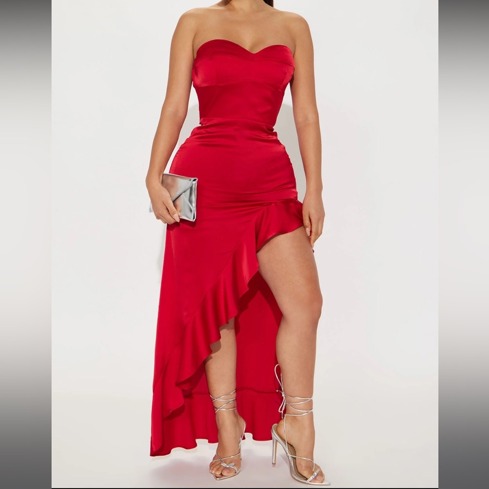 Mila Tube Ruffle Strapless Maxi Dress